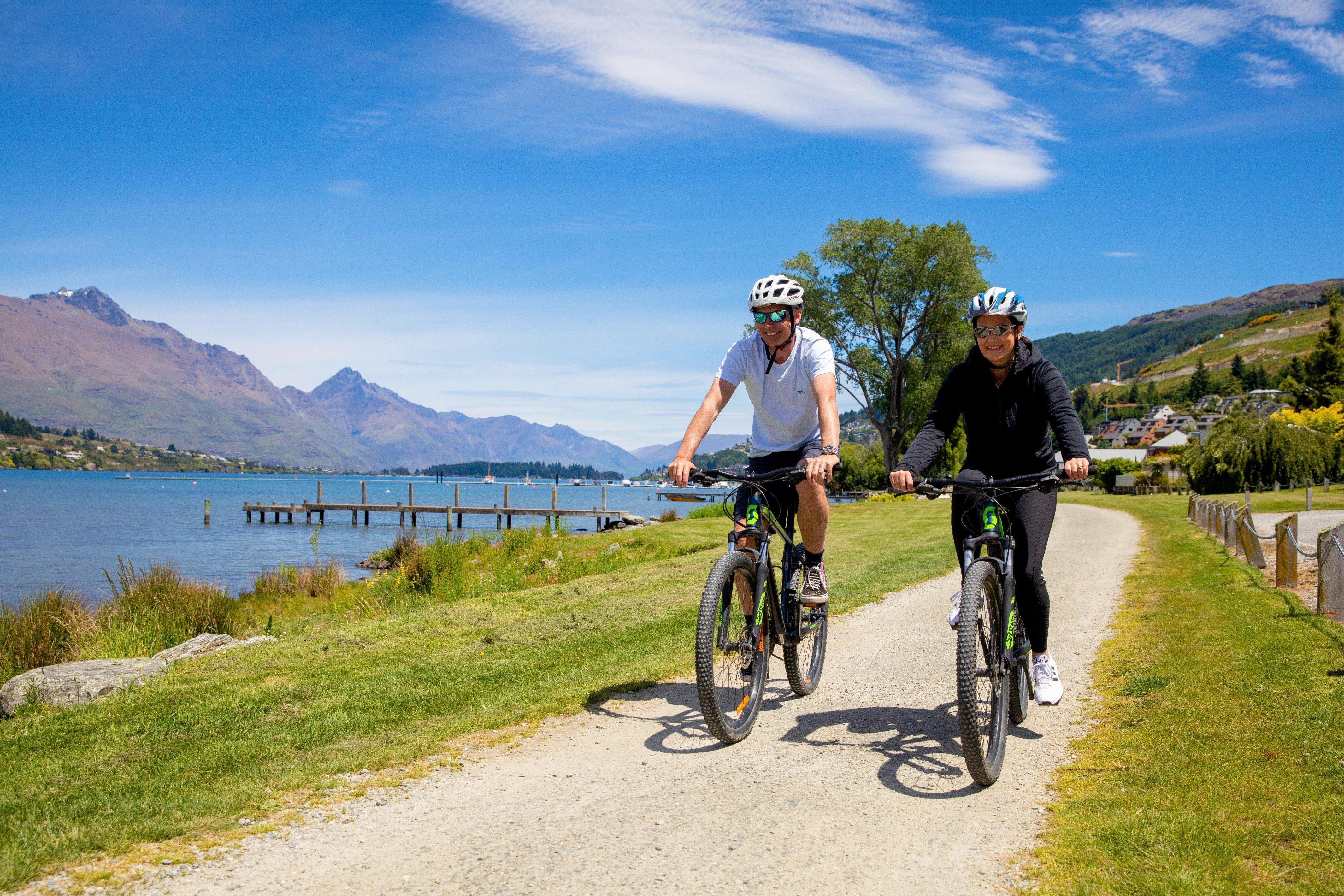 Holiday Inn Queenstown Remarkables Park Exterior foto